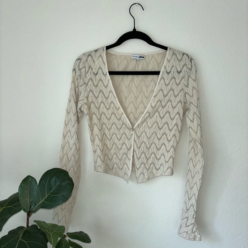 Y2K knit cardigan size Large  Beige Wavy Knit beachy